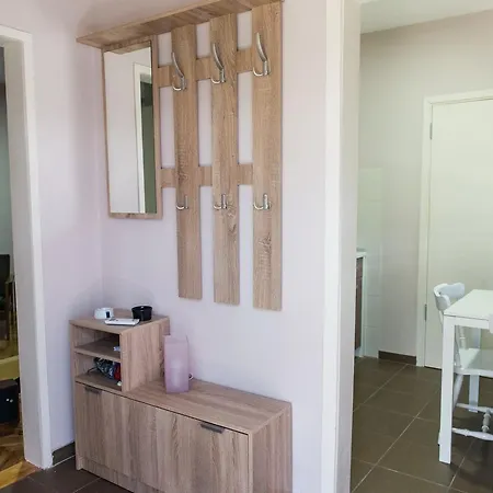 Apartment “reka Gradac” *