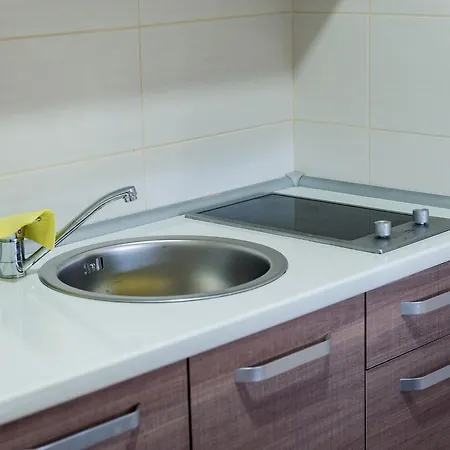 Apartman “reka Gradac” *